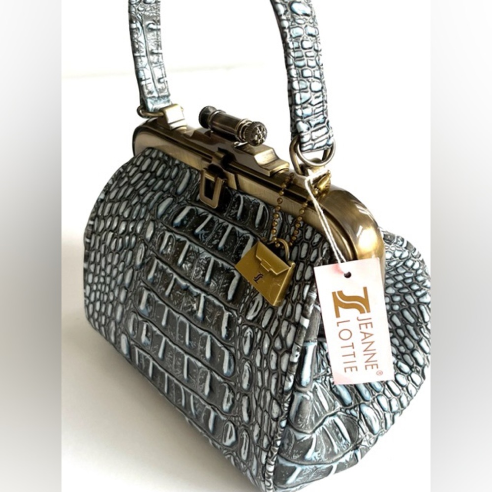 Fabulous NWT Jeanne Lottie ‘Croc’ Handbag With Detachable Chain Strap.